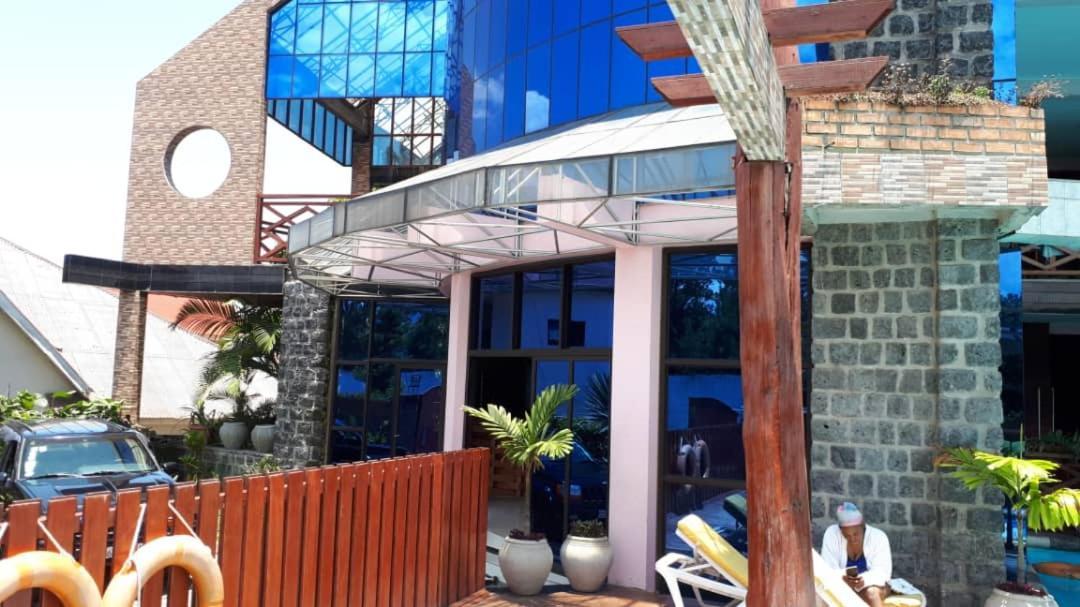 Vip Palace 2 Hotel Goma Exterior photo